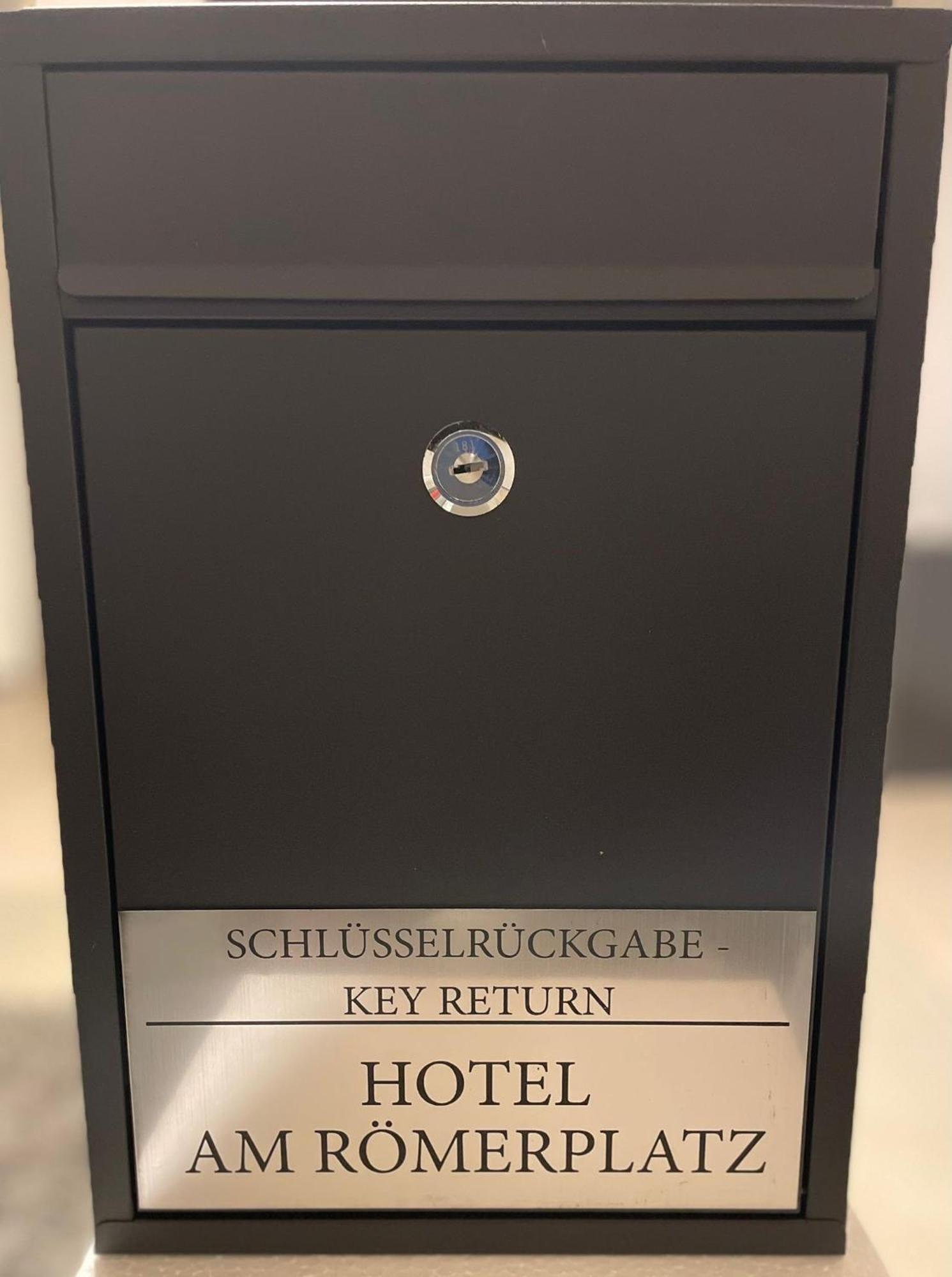 Hotel Am Roemerplatz Ulm Exterior foto